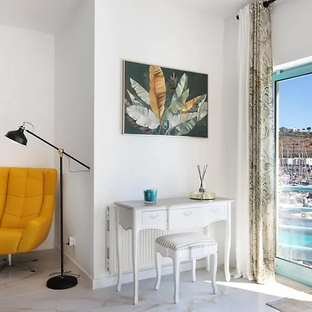 W Marina Appartement *