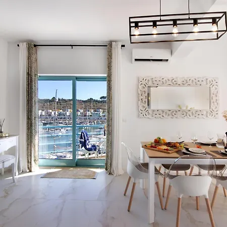 Apartment W Marina